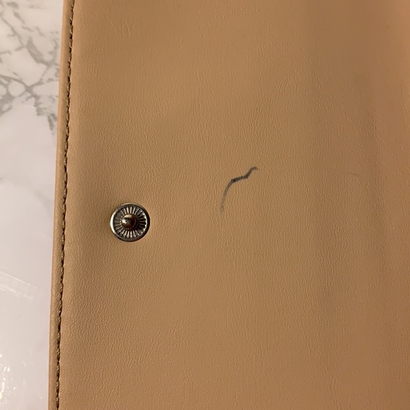 Guess Clutch Leather Wallet with Embossed Logo - Picture 10 of 10